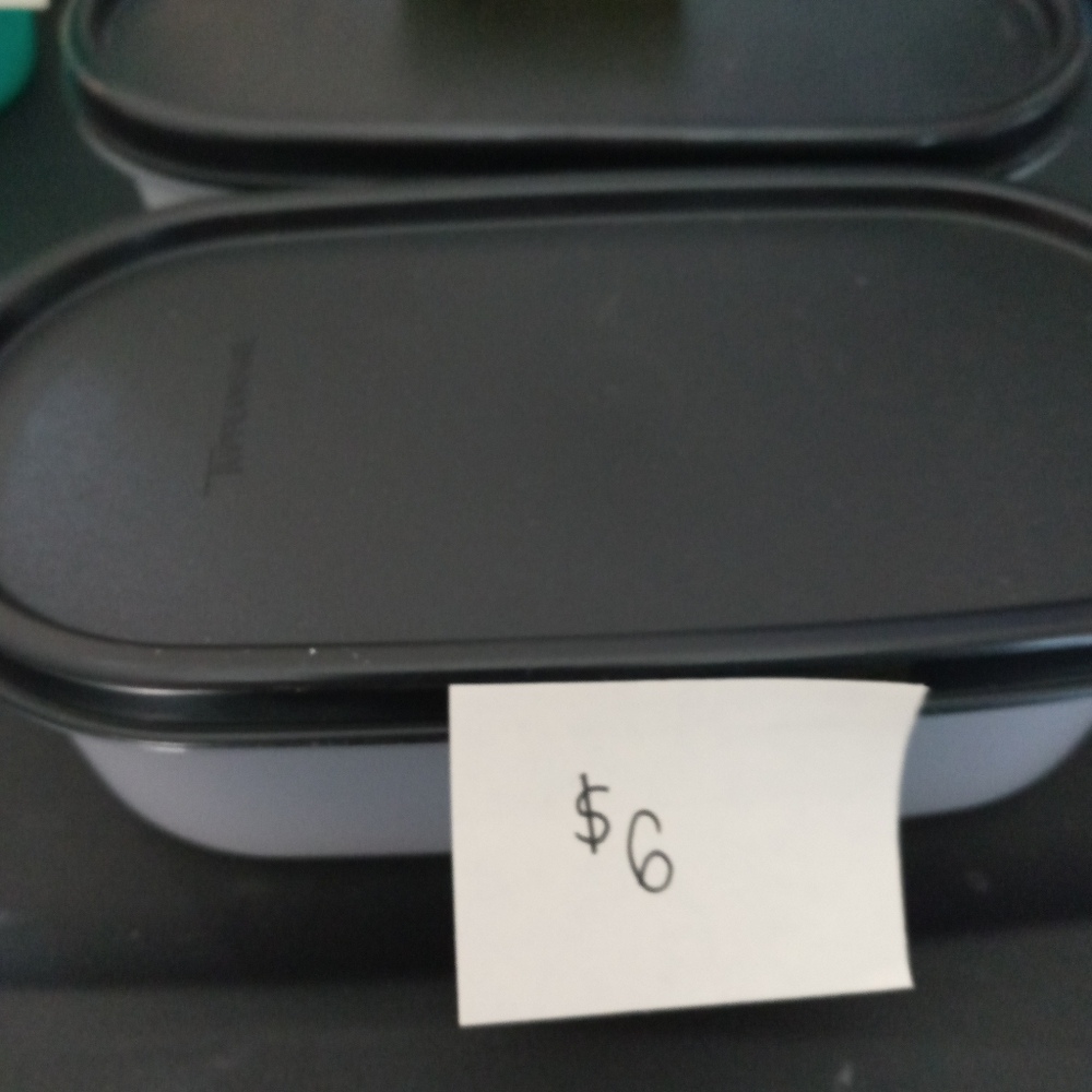 Tupperware - Picture 8 of 16